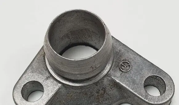 Mercedes-Benz E W124 Engine coolant pipe/hose