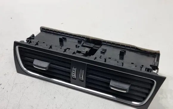 Audi A5 8T 8F Dash center air vent grill 8T2820951D