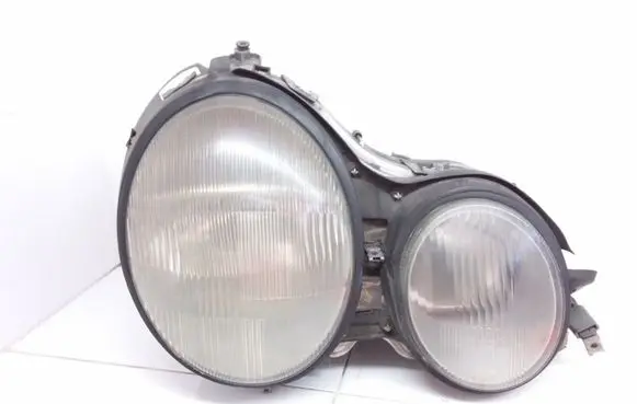 Mercedes-Benz E W210 Headlight/headlamp R2144870HELLA 15060800