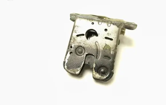 Loading door lock