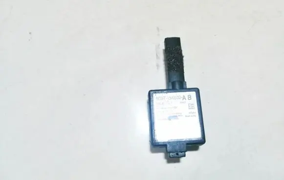 Land Rover Freelander 2 - LR2 Antenna control unit 6G9T15K602AB 5WK49091D