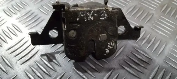 Mazda MX-3 Tailgate/trunk/boot lock/catch/latch