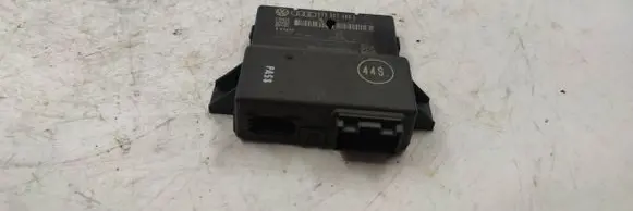 Audi A4 S4 B8 8K Gateway control module 8T0907468L