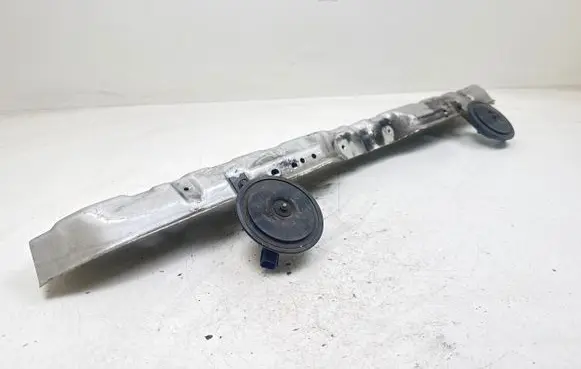 Top upper radiator support slam panel
