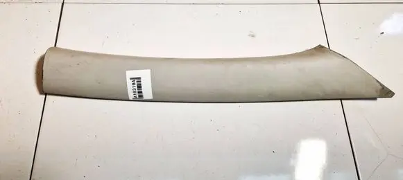 Skoda Octavia Mk2 (1Z) (C) pillar trim 1z0867458l
