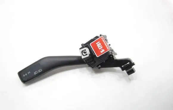 Volkswagen Golf V Indicator stalk 1K0953513 1LE0343B