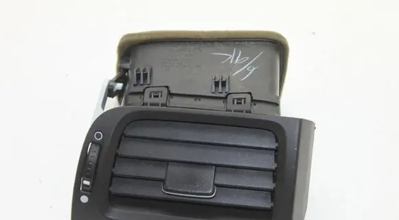 Honda Accord Dashboard side air vent grill/cover trim E847516110