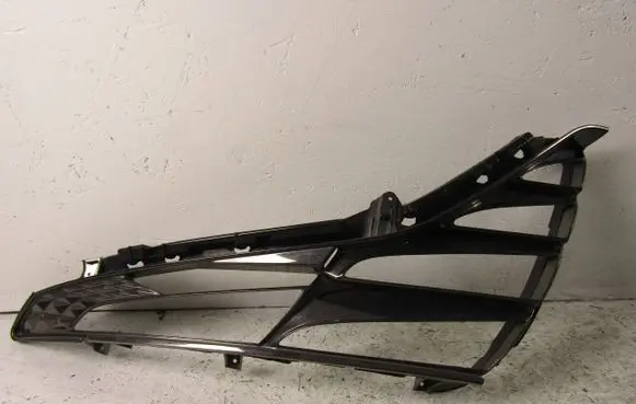 Hyundai Tucson IV NX4 Front bumper lower grill N7922-16000