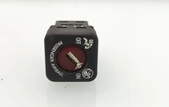 Peugeot Expert Passenger airbag on/off switch 9641391277