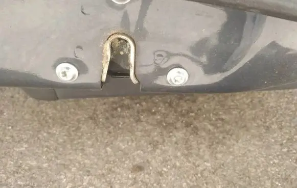 Chevrolet Captiva Front door lock