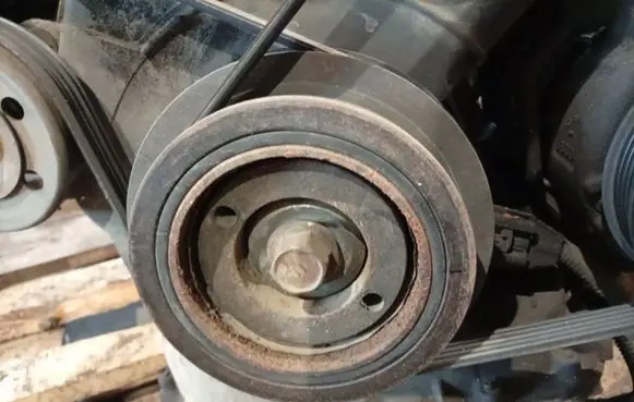 Toyota Corolla Verso AR10 Crankshaft pulley