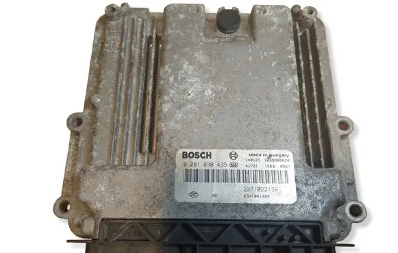Dacia Dokker Engine control unit/module ECU 0281030439 237102213R 237104128R