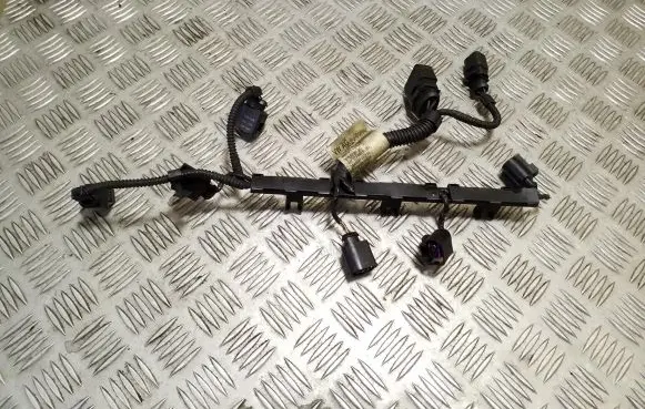 Audi TT TTS Mk2 Fuel injector wires 06F971082F