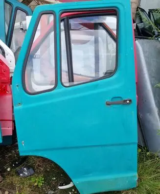 Mercedes-Benz 207 310 Door (2 Door Coupe) 
