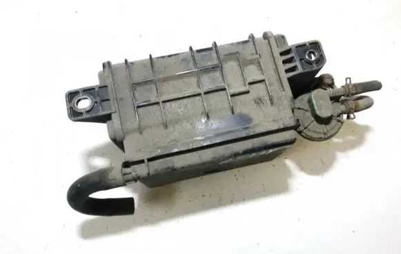 Active carbon filter fuel vapour canister