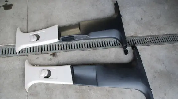 Citroen C4 II Picasso (B) pillar trim (top) 