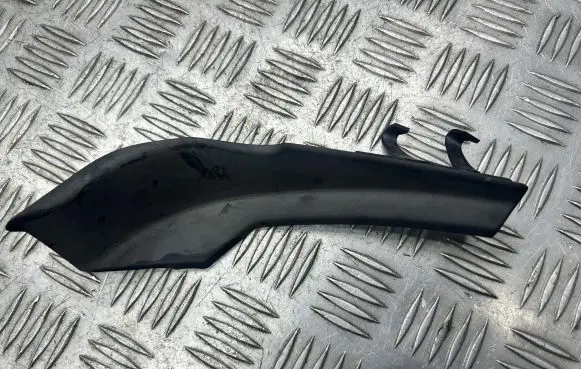 Windshield trim