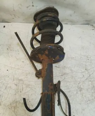 Toyota Avensis T250 Front shock absorber/damper