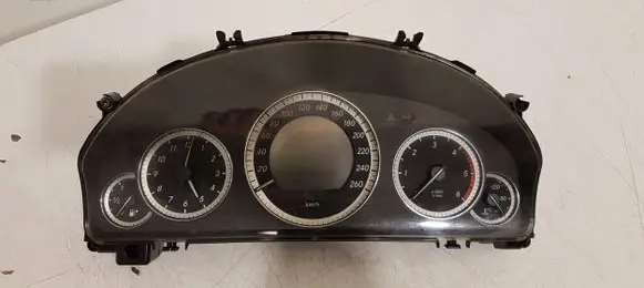 Mercedes-Benz E W212 Speedometer (instrument cluster) A2129000508