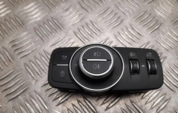 Alfa Romeo Giulia Light switch 01561241710