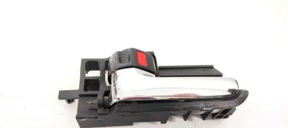 Toyota Corolla Verso E121 Front door interior handle