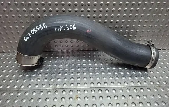 Renault Master III Intercooler hose/pipe S27624306 6670859A