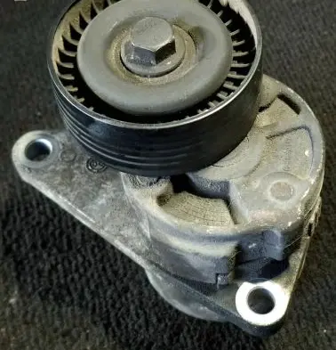 Volvo S80 Alternator belt tensioner 