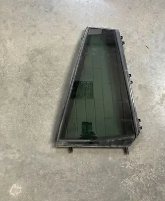 BMW X3 F25 Rear vent window glass 43R004553 DOT615M40VGAS3 E000214
