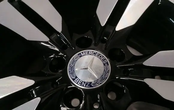 Mercedes-Benz A W176 R18 alloy rim A2464010402
