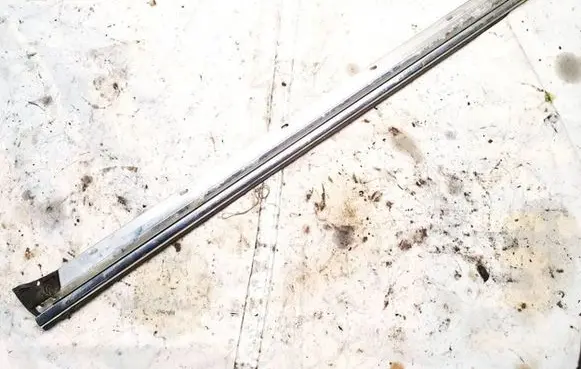 Audi A6 S6 C4 4A Front door glass trim molding 