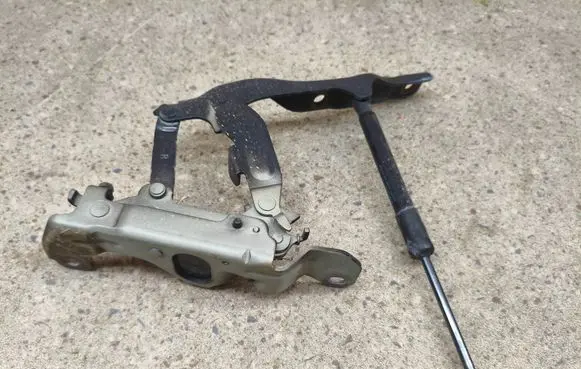 KIA Stinger Engine bonnet/hood hinges 