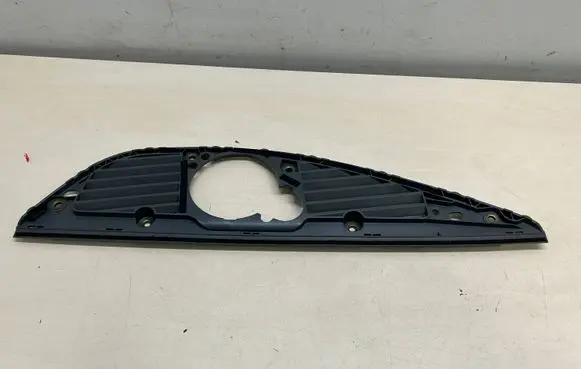Audi A8 S8 D4 4H Dash center speaker frame 4H1819923A