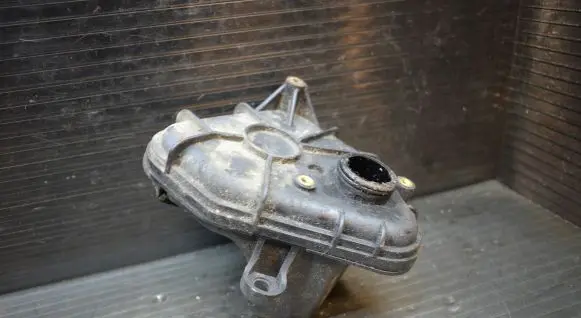 Mercedes-Benz E W211 Intake resonator A6481410286