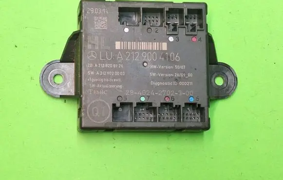 Mercedes-Benz C W204 Door control unit/module A2129004106 A2129020003 A2128208926