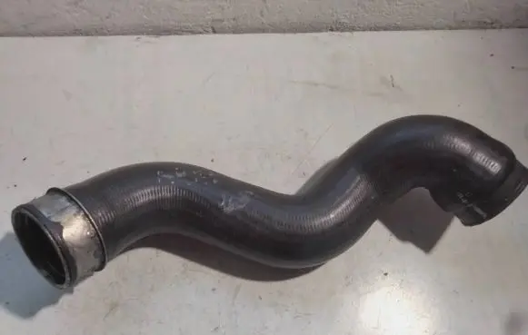 Audi A4 S4 B7 8E 8H Intercooler hose/pipe 8E0145745B