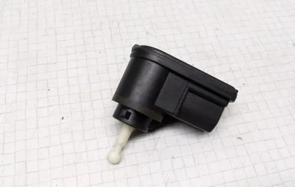 Seat Ibiza III (6L) Headlight level adjustment motor 1J0941295B