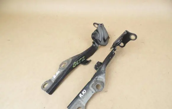Hyundai Getz Engine bonnet/hood hinges
