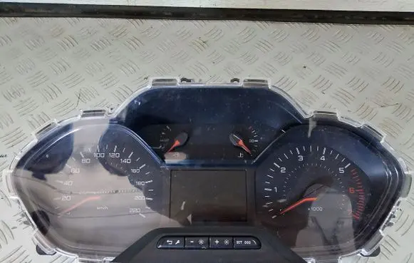 Toyota Proace Clock 