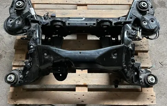 Volvo XC90 Rear subframe 32331540