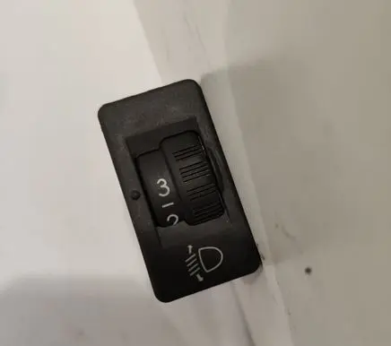 Citroen C4 I Headlight level height control switch 96384422XT