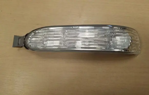 Mercedes-Benz ML W163 Mirror indicator light A1638200321 1638200321 701401