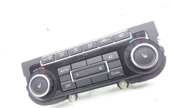 Volkswagen Golf VI Climate control unit 5K0907044AK