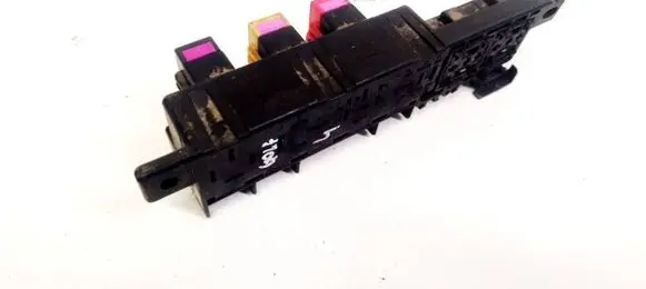 Volkswagen Golf IV Fuse box set 8L0941822 896081000