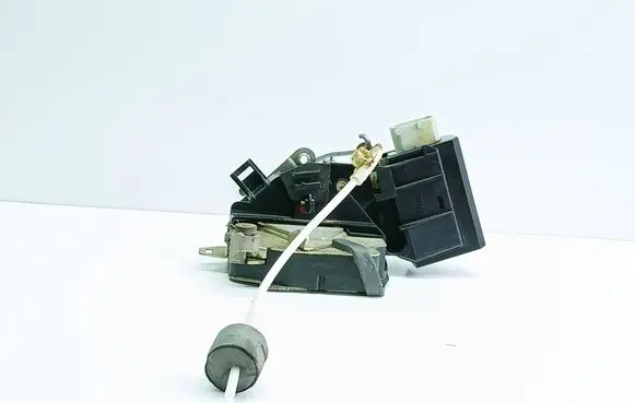 BMW 5 E39 Rear door lock