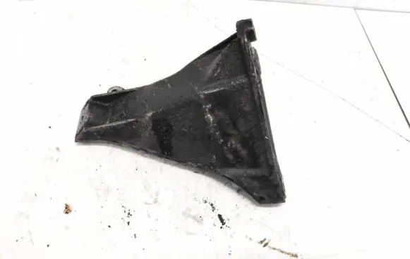 Audi A4 S4 B5 8D Engine mounting bracket 8d0199308l