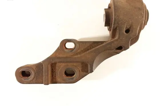 Land Rover Discovery 3 - LR3 Front differential mounting bracket 55121 3654 KQB000133