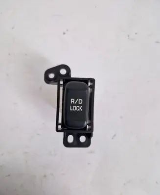 Mitsubishi Pajero Differential lock switch 