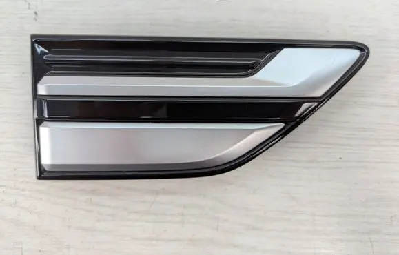 Renault Kadjar Front arch trim 990420321R