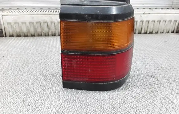 Volkswagen PASSAT B3 Rear/tail lights 333945112