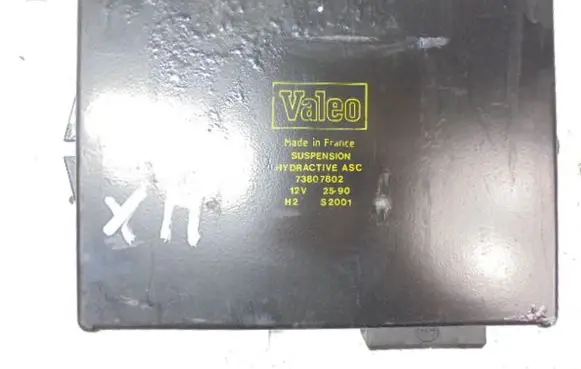 Citroen XM Suspension control unit/module 73807802
